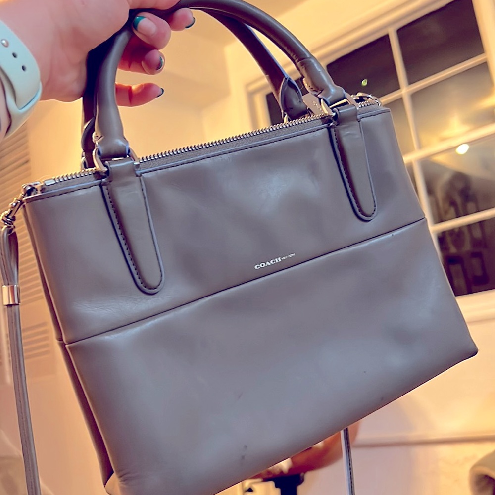 Coach shoulder bag 💼 gray and blue with silver hardware